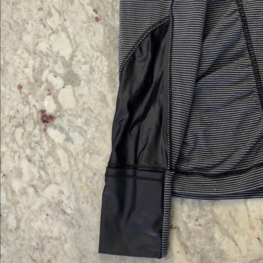 Form fitting lululemon jacket - Picture 2 of 7